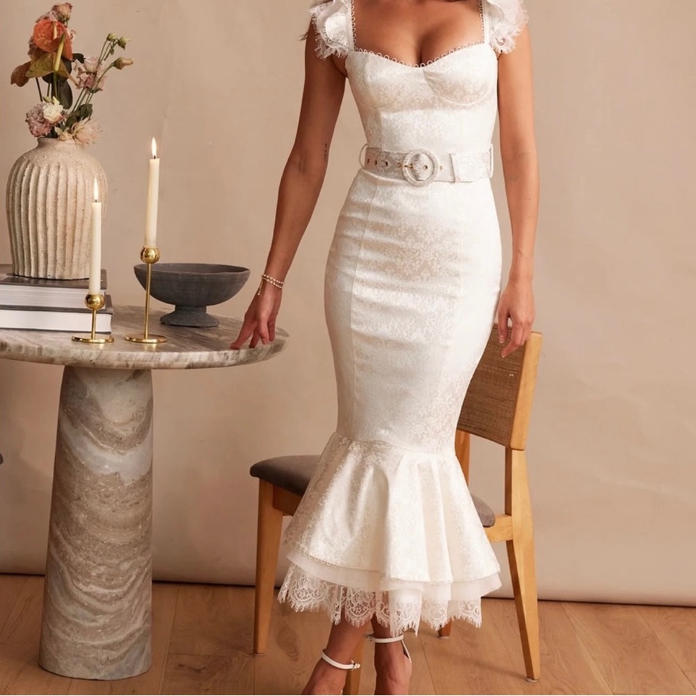 V.Chapman- The Rosalie Dress in White Mini Floral Brocade